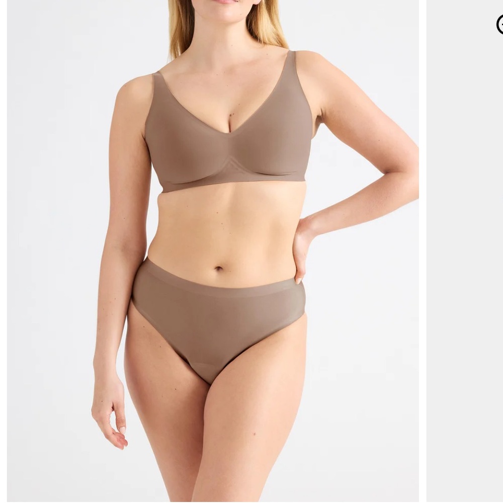 SALE ✨BNWT Knix Leakproof French Cut